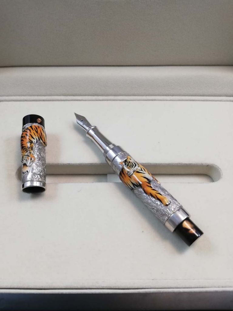 "YEAR OF THE TIGER" FOUNTAIN PEN URSO LUXURY LIMITED EDITION 50PCS