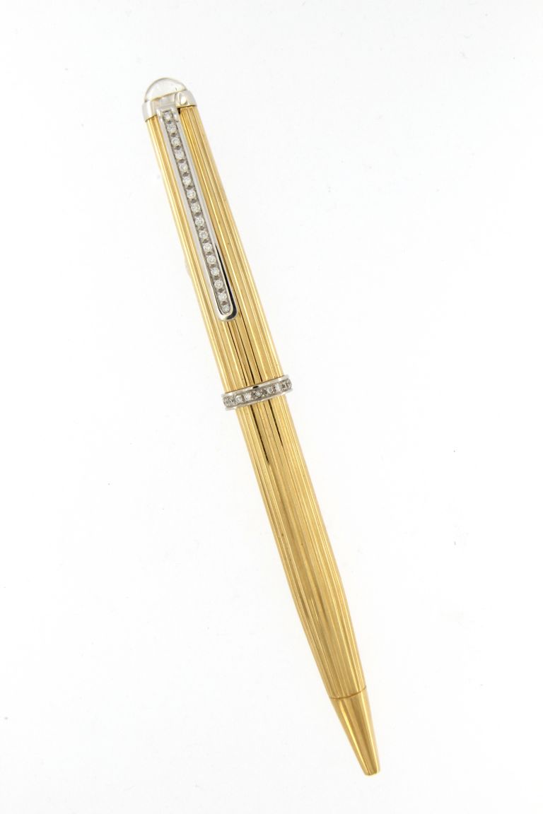 Pen  Lux in yellow solid gold 18 kt