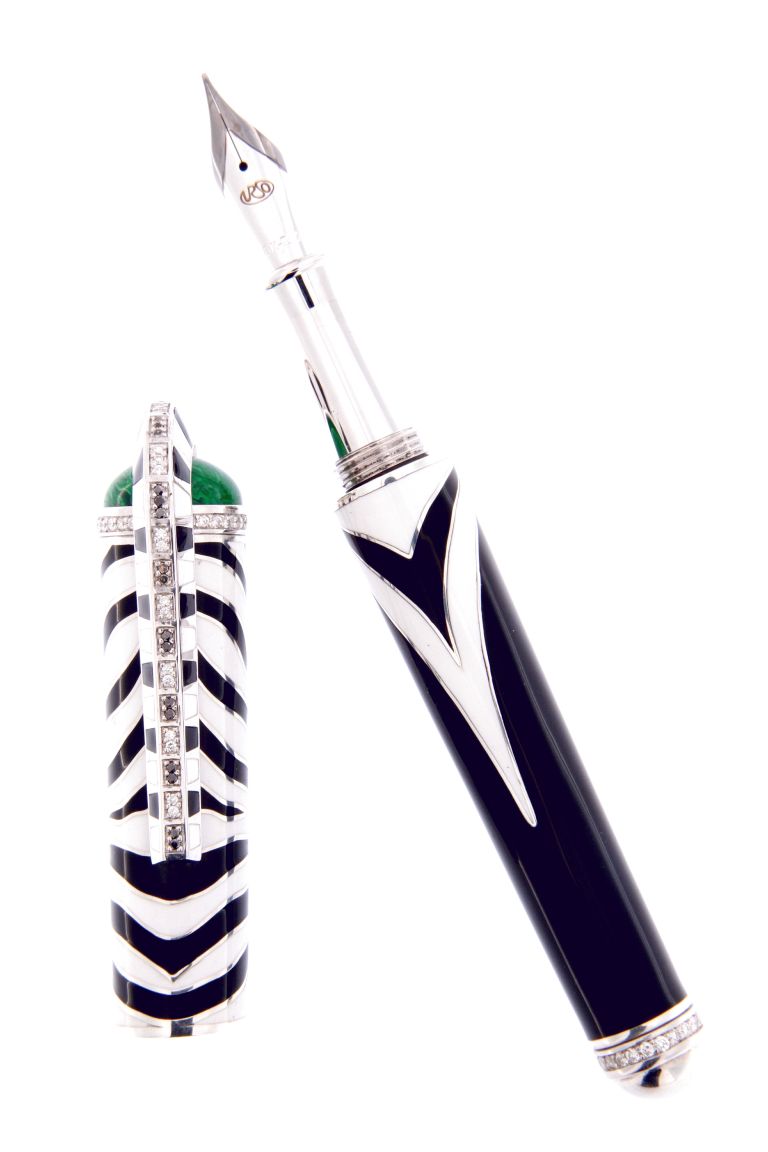 FOUNTAIN PEN ZEBRA IN STERLING SILVER AND DIAMONDS